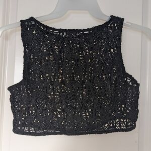 Elle by RW & Co. Lace crop top